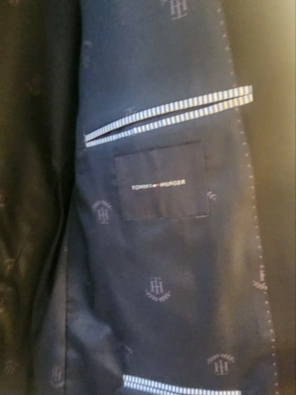 Tommy Hilfiger Men's suit XL